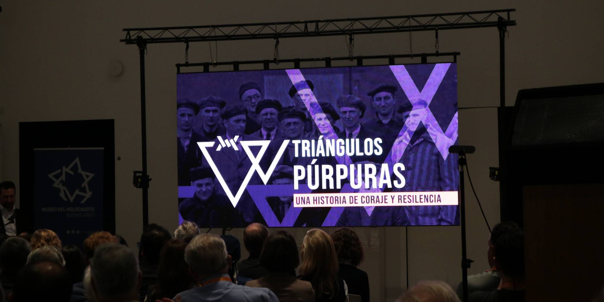 Se Inaugur La Muestra Tri Ngulos P Rpuras En El Museo Del Holocausto