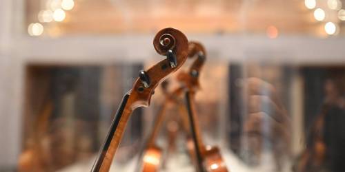 Se inauguró la muestra Violins of Hope Buenos Aires